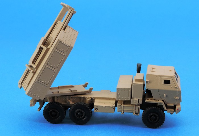 Camion lance roquette M142 Himars