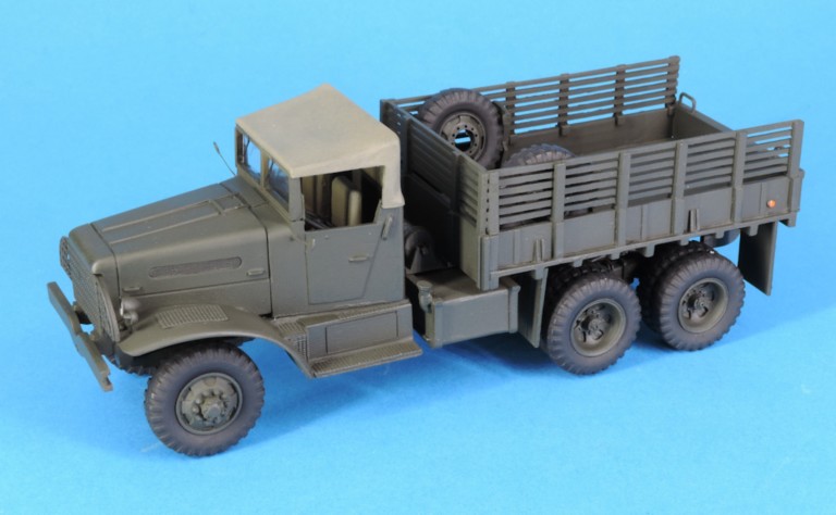 Camion US white 666 cargo