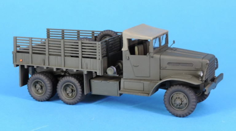 Camion US white 666 cargo