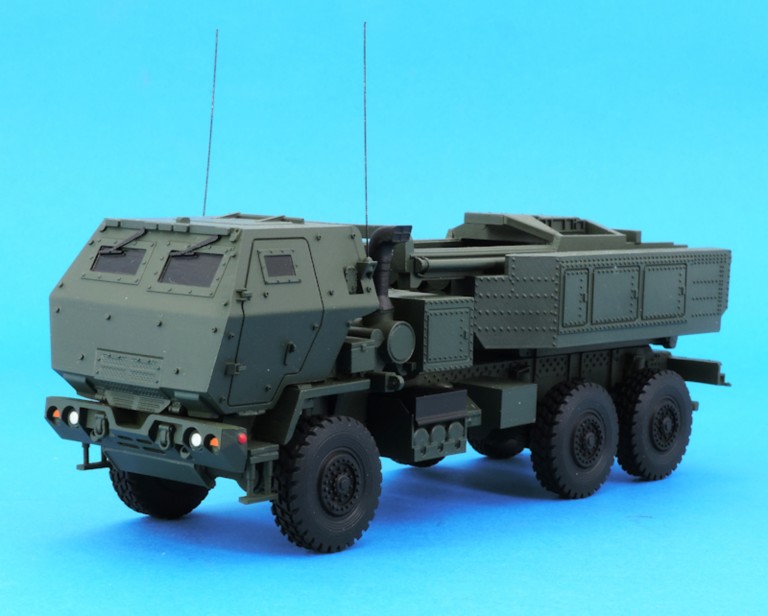 M142 Himars rocket launcher