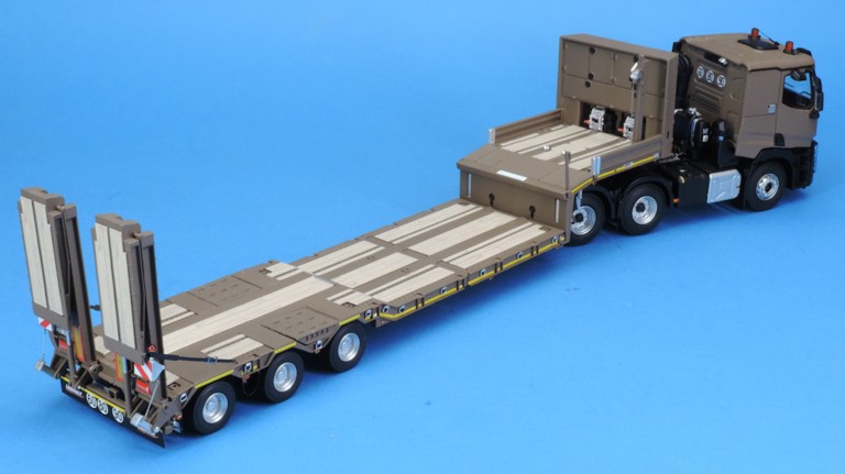 Porte-Engins Blindés Surbaissés (PEBS)